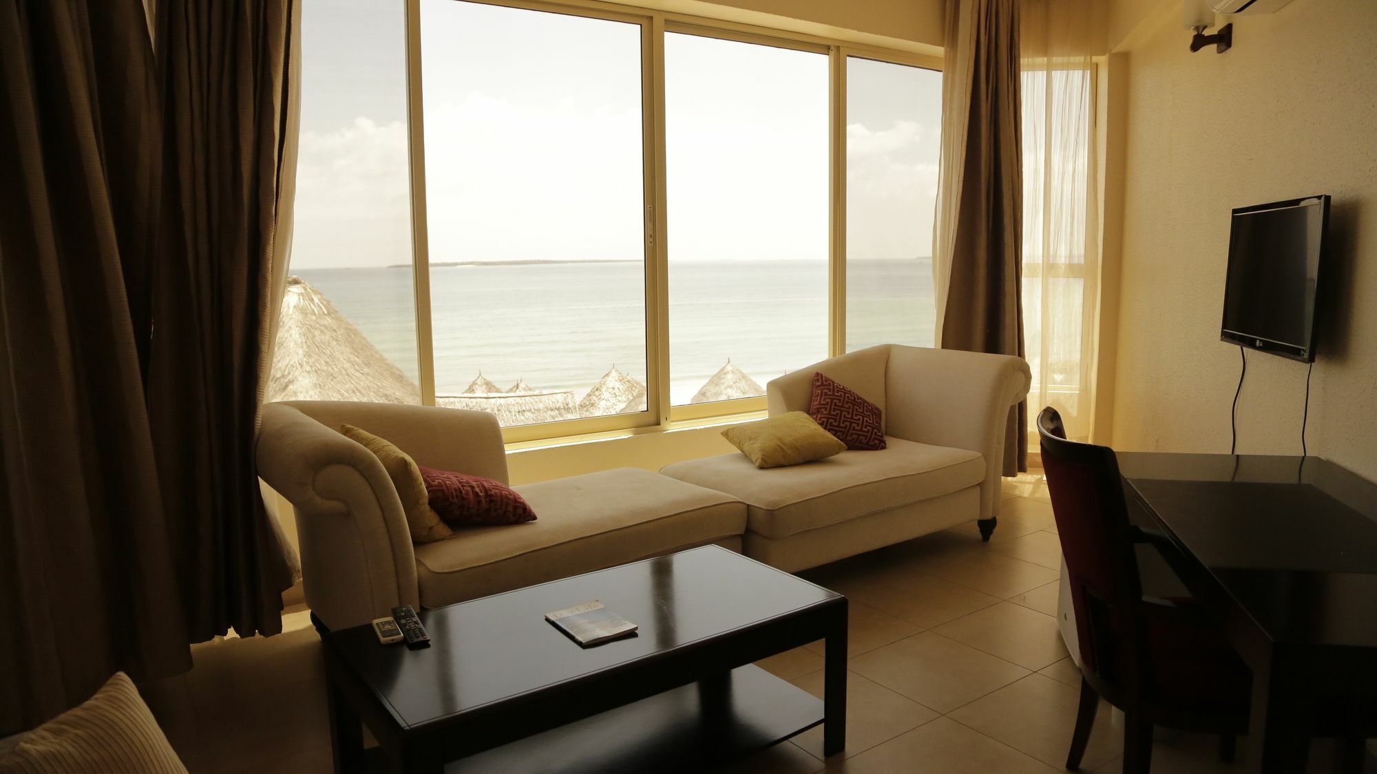 Landmark Mbezi Beach Resort Dar es Salaam Esterno foto